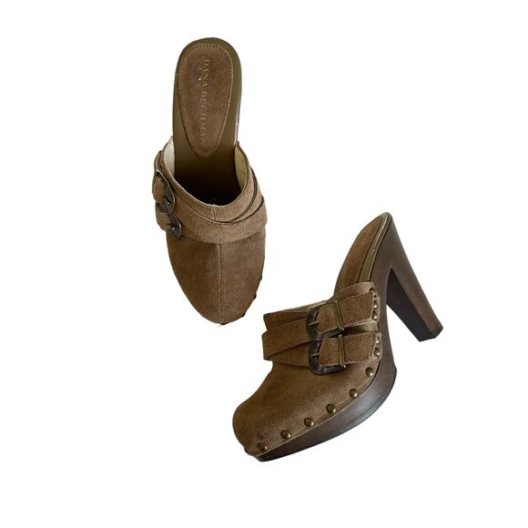 Dana Buchman Women's Hazelton Desert Clogs Beige Suede Leather Heels Size 6 - Picture 1 of 7